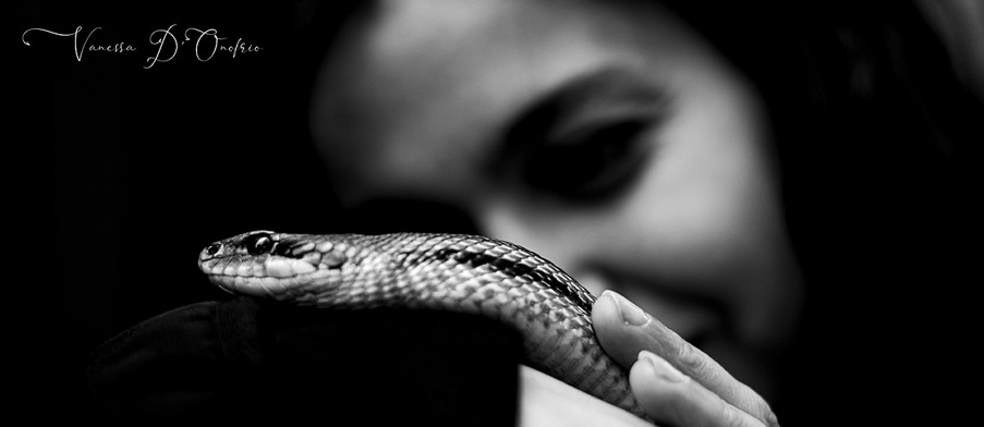 Ragazza di Cocullo con Serpente