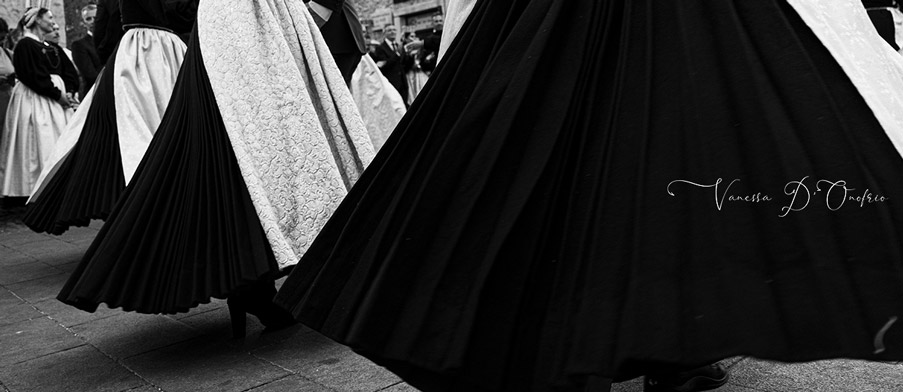 Donne di scanno che Ballano